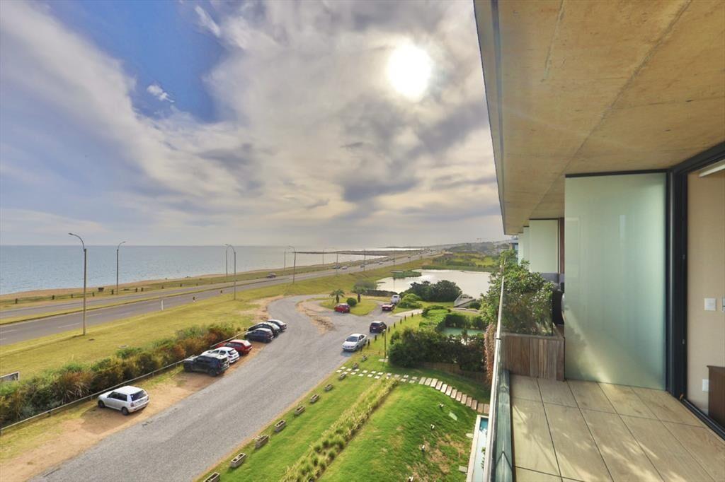 VENTA 3 DORMITORIOS PLAYA MANSA WALMER LAGOON