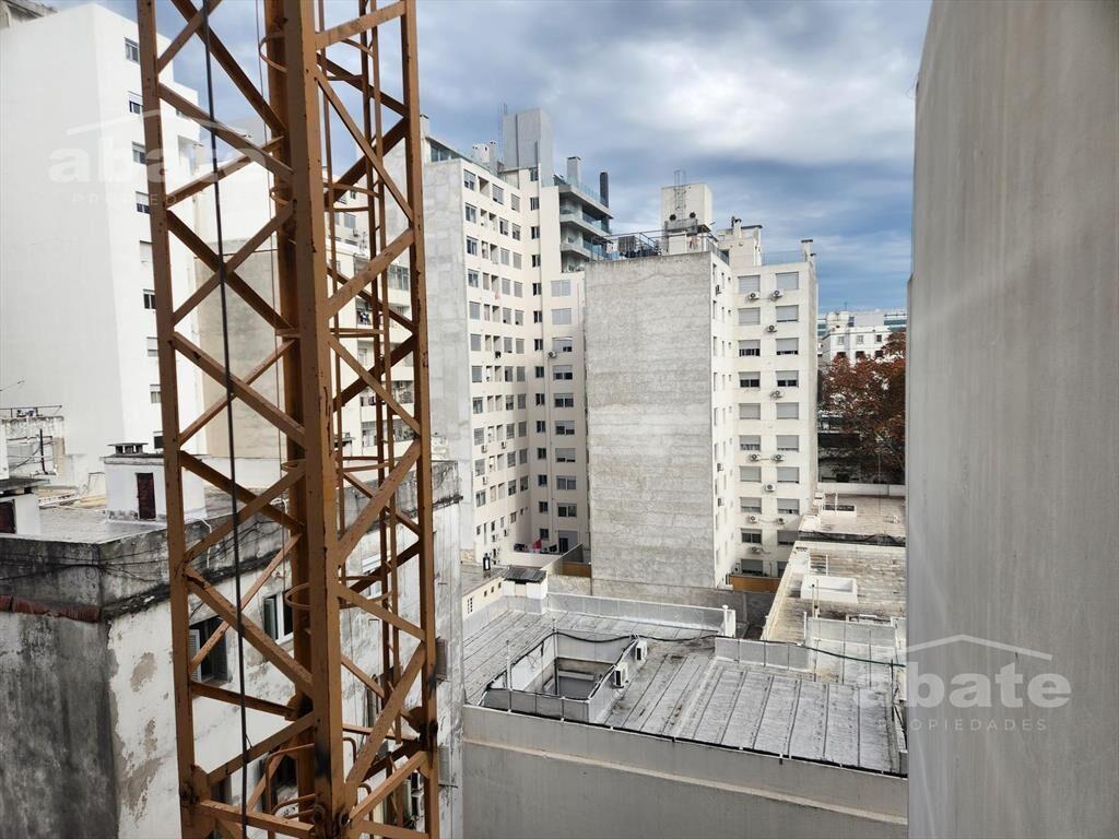 Venta apartamento 1 dormitorio próximo a estrenar en Tres C