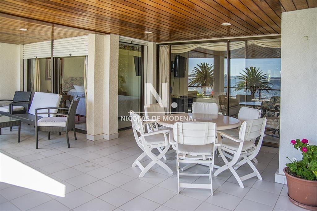 Departamento de 4 dormitorios en venta, con vista