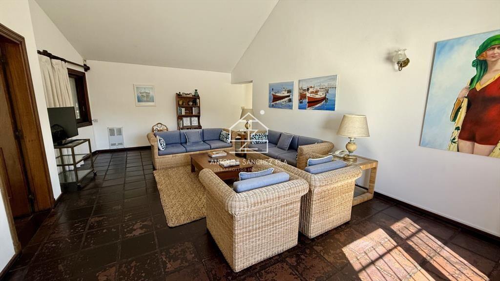 Venta Exclusiva CASA 8 Dormitorios Peninsula Del