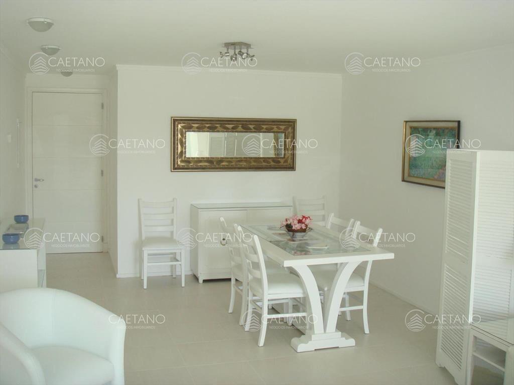 Apartamento, Playa Brava 3 dormitorios y 3 baños