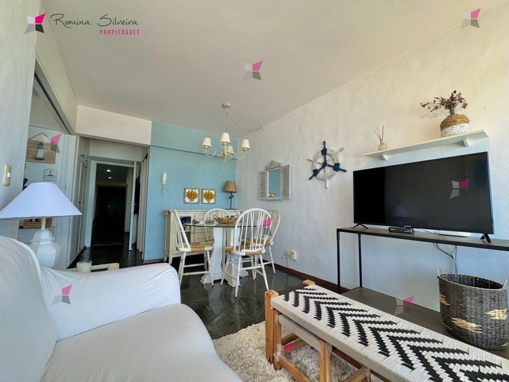 APARTAMENTO ALQUILER TEMPORAL 1 DORMITORIO Y -