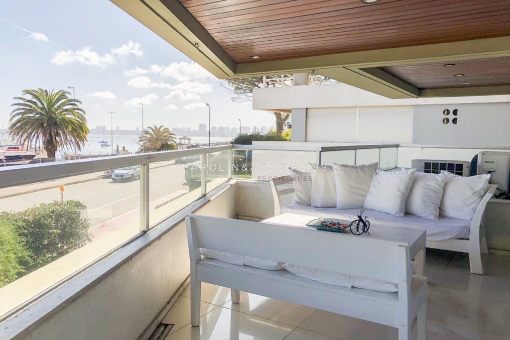 Apartamento En Venta Edificio Espigon Frente Al