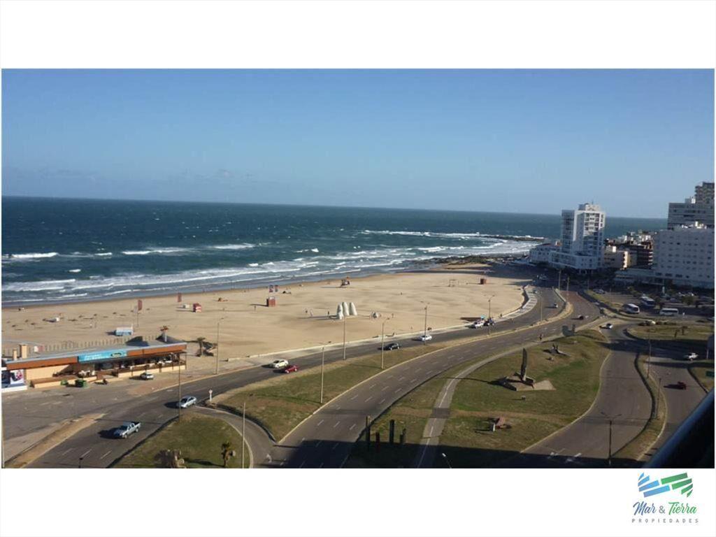 Apartamento en Brava, 3 dormitorios *
