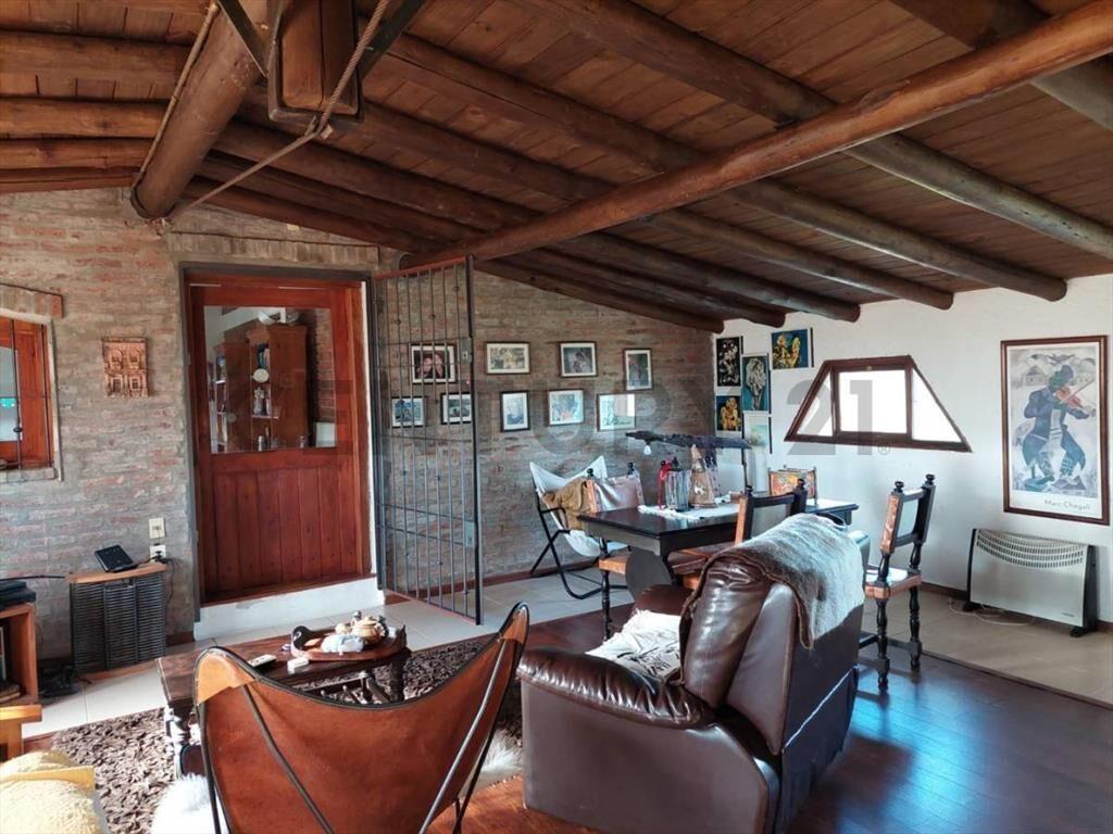 CHACRA SAN JACINTO DE 5HECTAREAS/5DORMITORIOS/PISCINA CLI...