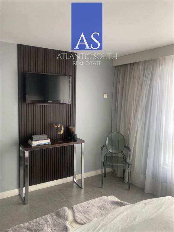 Apartamento en torre reconocida piso alto 2 y del