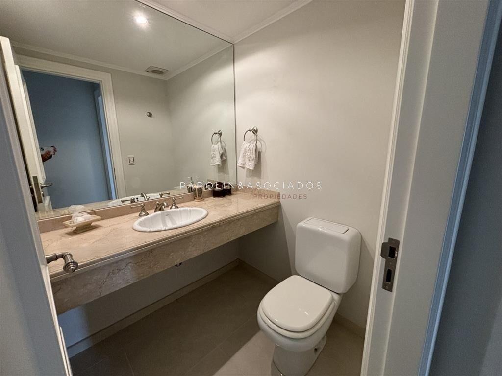 Alquiler de apartamento en Mansa, Punta del Este.