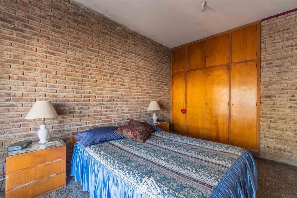 Venta casa 2 dorm. + apto + barbacoa Las Acacias