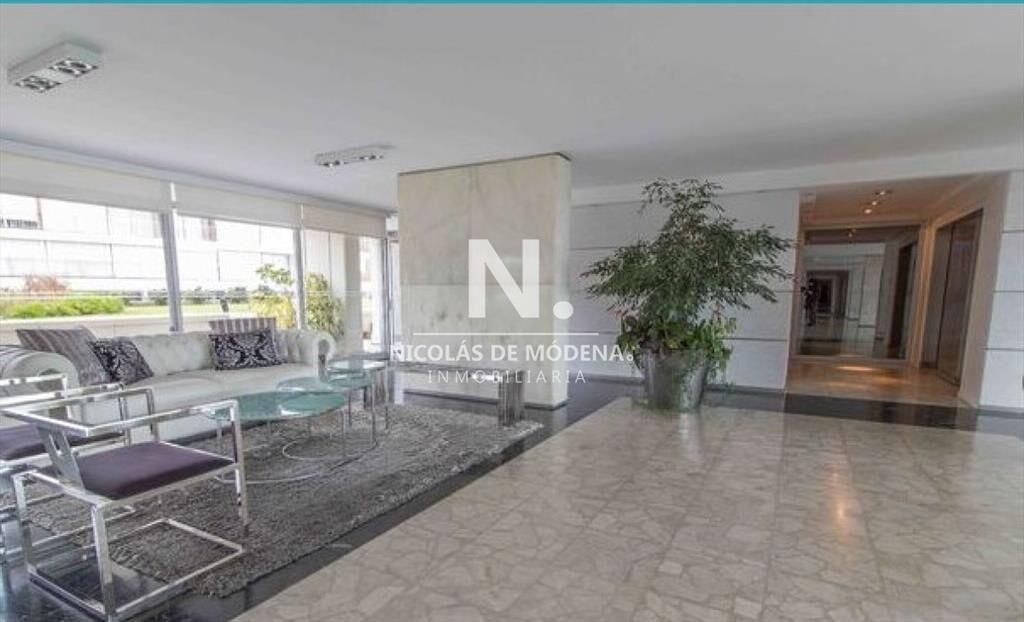 Departamento en venta, 3 dormitorios. Torre