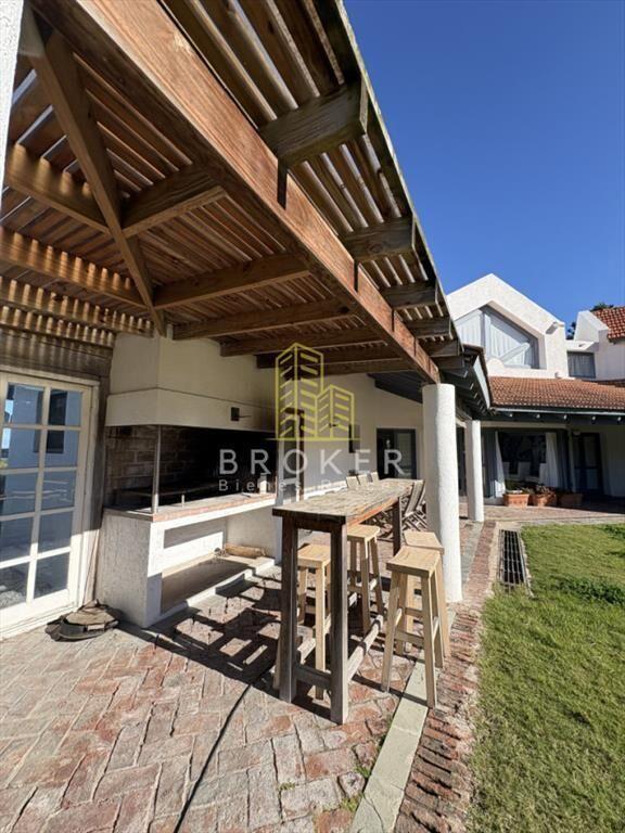 Impresionante casa en frente al mar en Montoya de