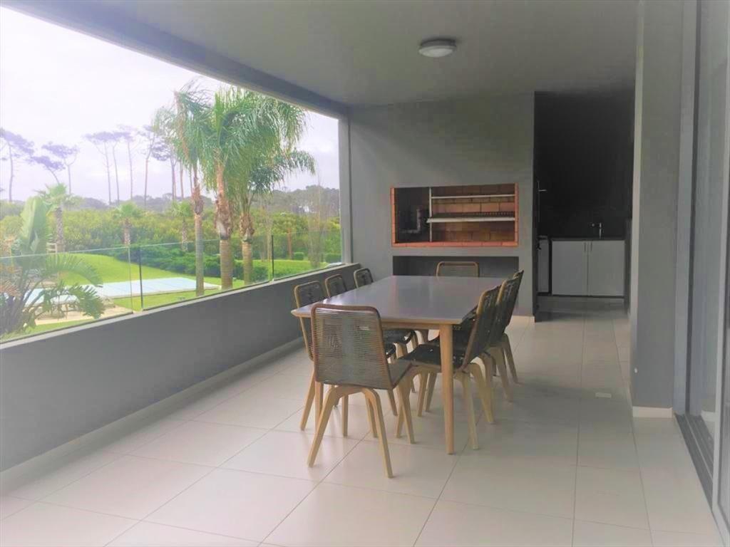 VENTA APARTAMENTO 3 DORMITORIOS EDIFICIO TIBURON