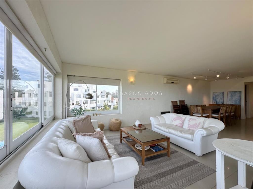 Departamento en Alquiler en Dunas del Golf, 3 Dormitorios.