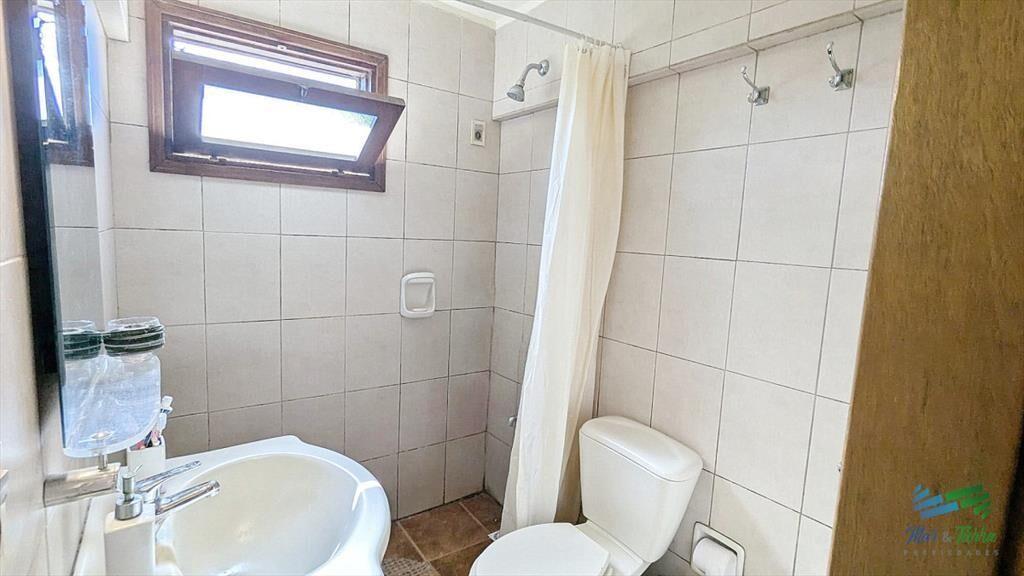 Venta de casa de 2 dormitorios, un baÃ±o en La El