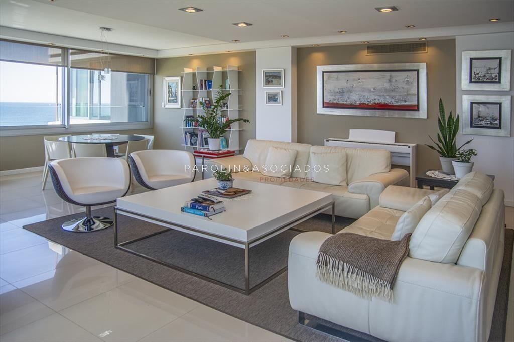 Espectacular apartamento en venta frente a playa Brava - Ti