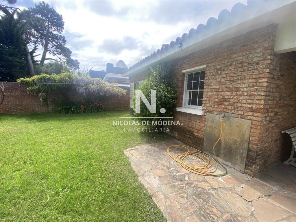 Venta Av Italia Pda 5 zona comercial casa local