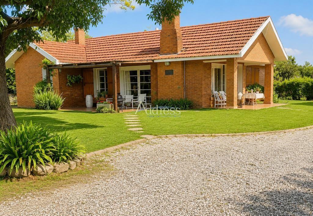 CASA 4 DORMITORIOS EN PLAYA MANSA