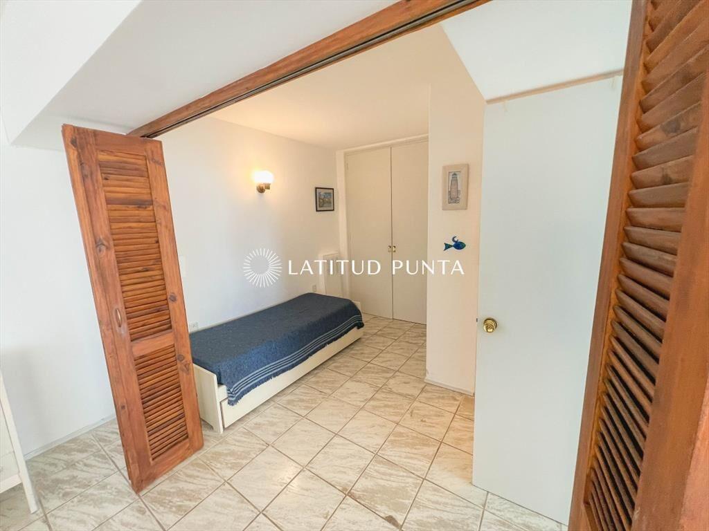 Península, apartamento en piso alto con vista al