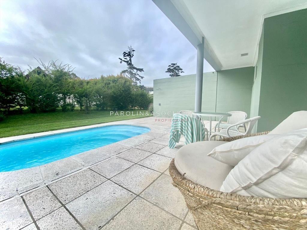 Casa en venta de 5 dormitorios en Mansa, Punta