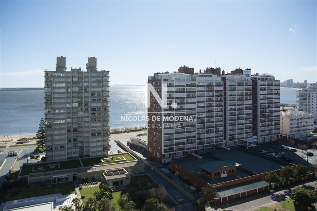 Departamento en venta con vista al mar en Torre