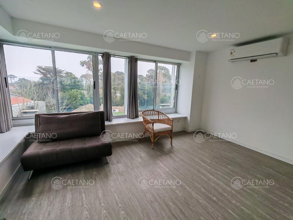 Venta apartamento 1 dormitorio Roosevelt.