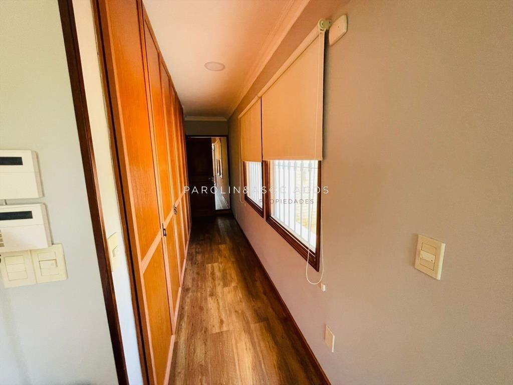 Casa de 4 dormitorios en alquiler temporario en