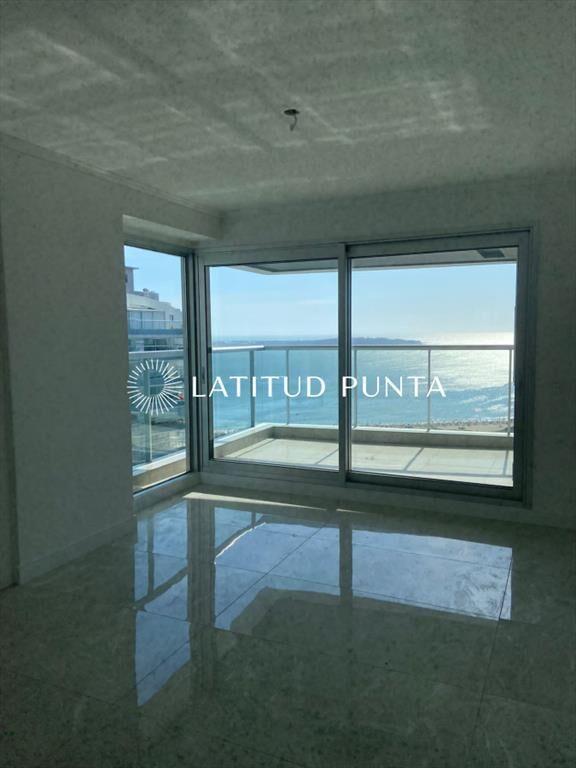 Piso alto en Mansa, 2 dormitorios y parrillero