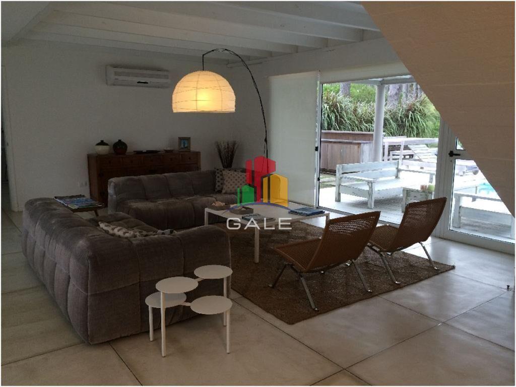 Casa en Venta y Alquiler, Laguna Blanca, La 4