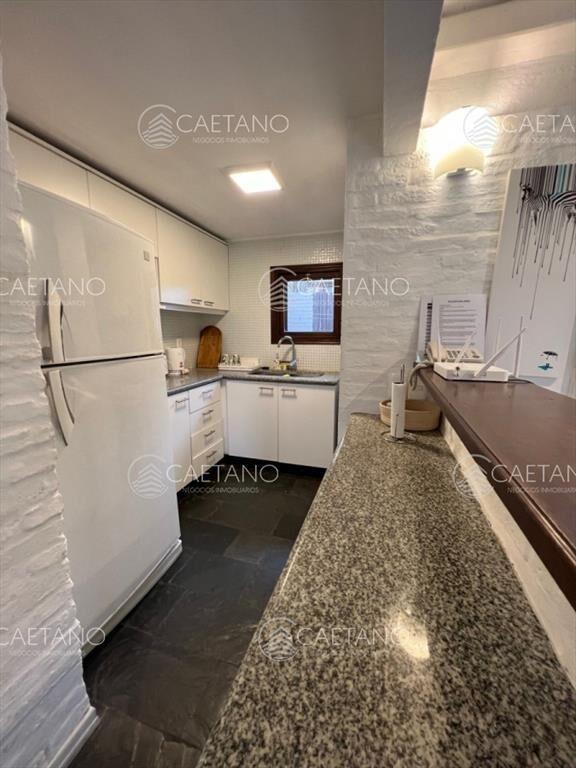 CASA EN VENTA 2 DORMITORIOS BARRIO PRIVADO PARQUE