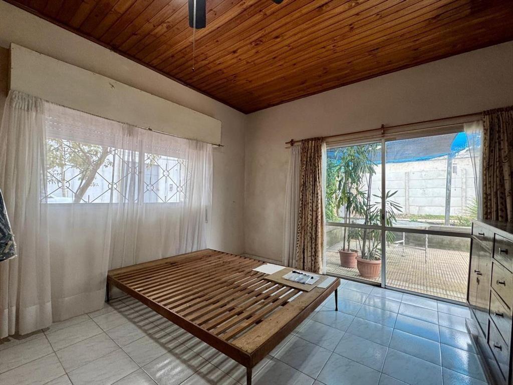 Casa semi equipada-con jardin + garage