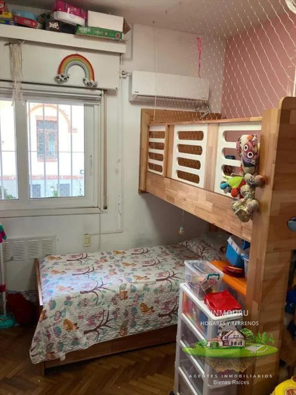 Vendo apartamento a pasos de la rambla