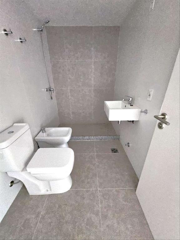 VENTA APARTAMENTO 1 DORM CON TERRAZA Y PATIO