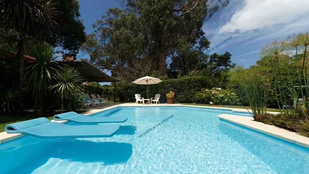 CASA DE 3 DORMITORIOS EN LUGANO, PUNTA DEL ESTE