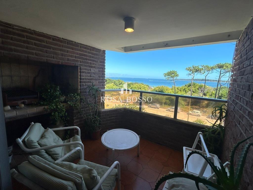 Apartamento Venta 4 dormitorios en Playa Mansa,