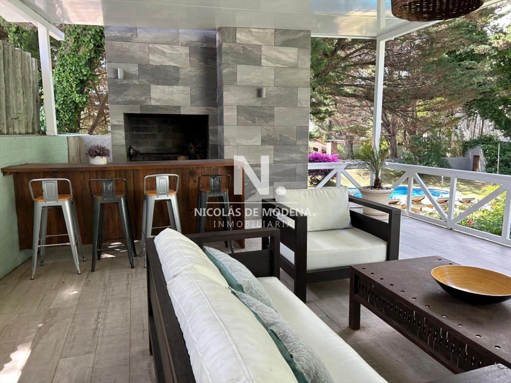 Hermosa Casa en Playa Mansa consulte!!!!