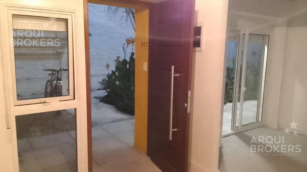 Apartamento de un dormitorio en alquiler en Cordón con terr