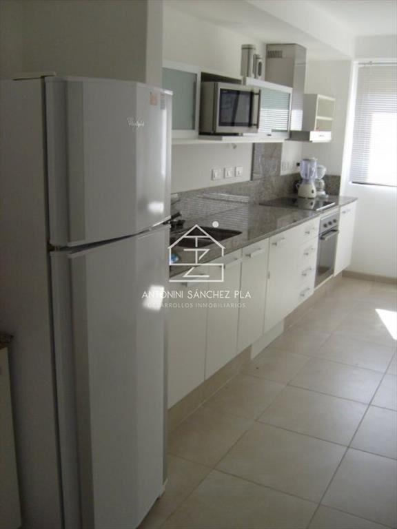 Venta de apartamento de dos dormitorios con dos