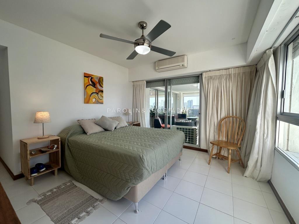 Apartamento en venta de 3 dormitorios en Punta