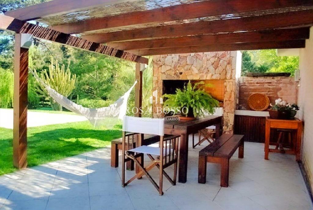 Casa Venta 4 dormitorios Brava Punta del Este