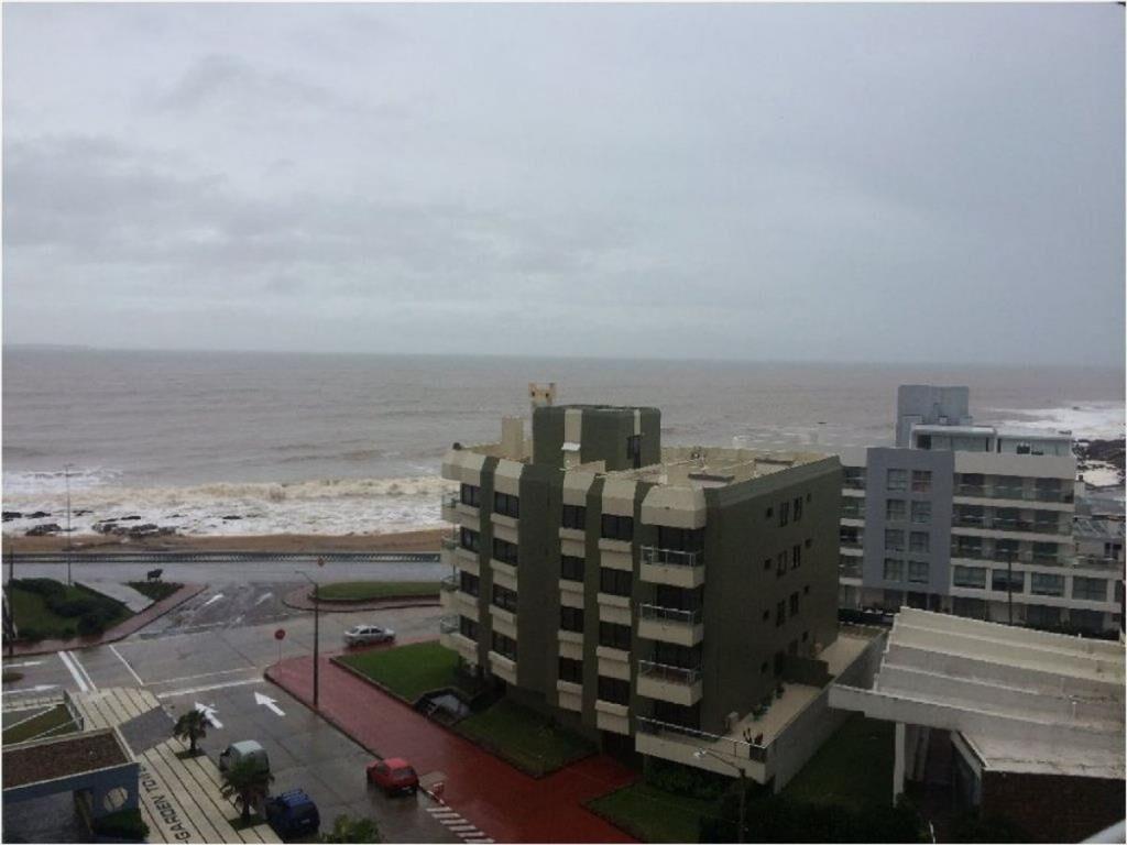 Apartamento en venta, piso alto con vista al mar en Peninsu