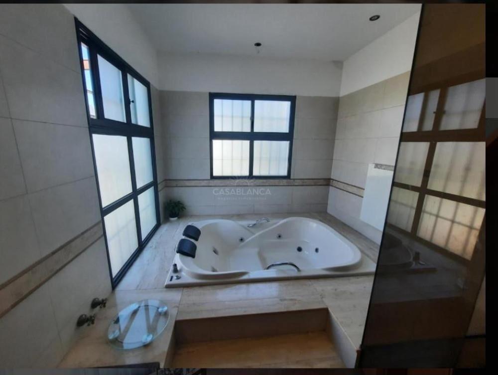 Venta casa 5 dorm en Atahualpa, Bv. Artigas y Ramón Márquez
