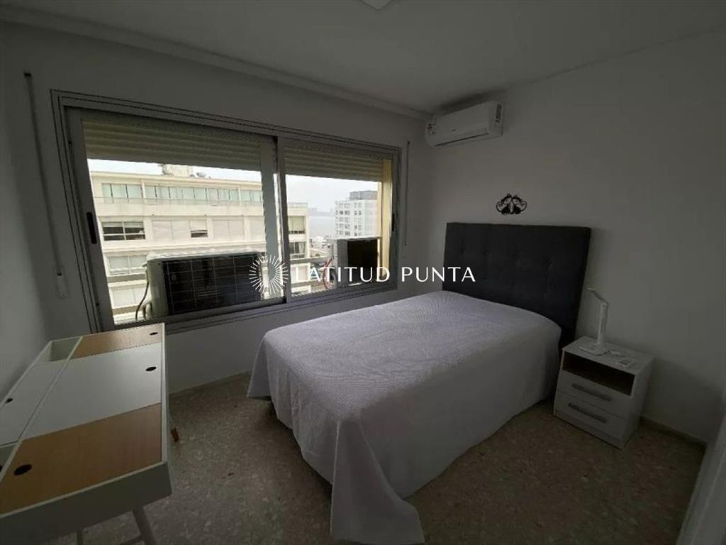 Península, apartamento de 3 dormitorios en piso
