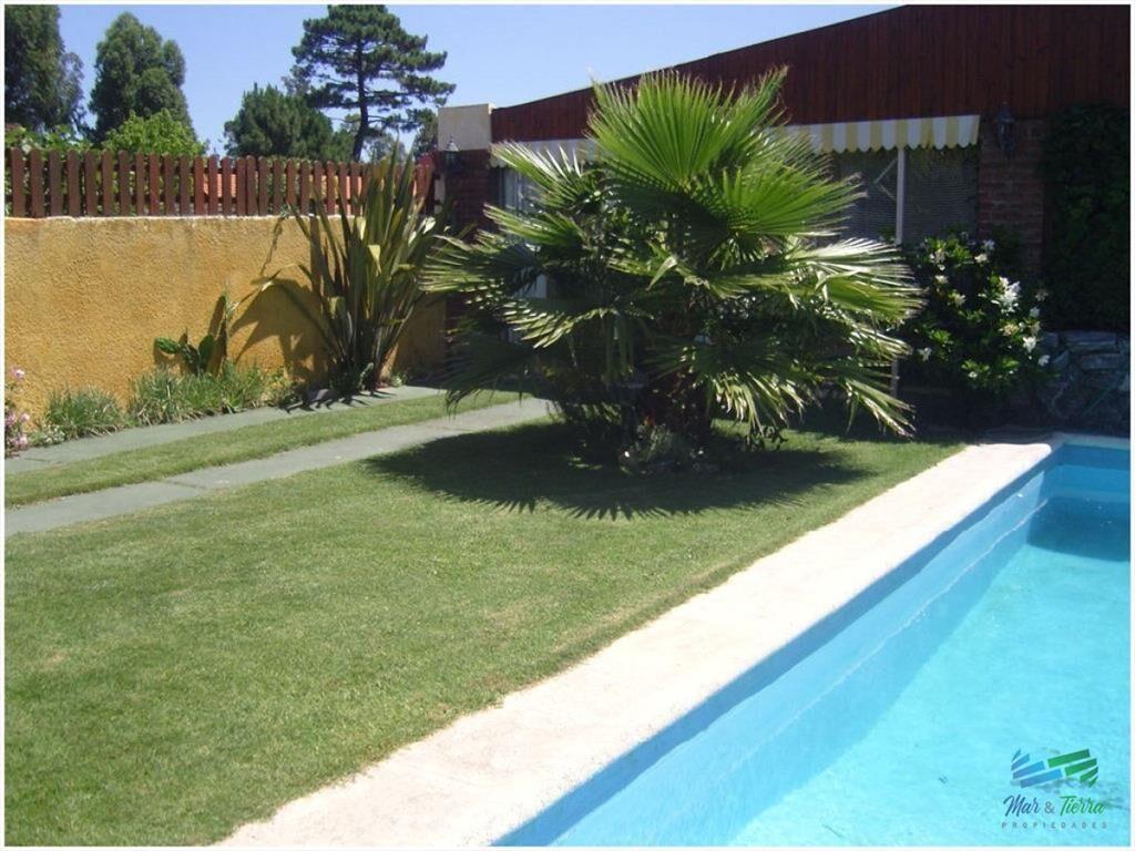 Se alquila casa de 3 dormitorios con piscina en