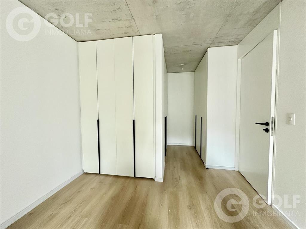 Venta de apartamento 3 dormitorios con balcón en Ciudad Vie