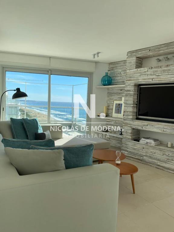 PentHouse de cuatro dormitorios en suite en Le y
