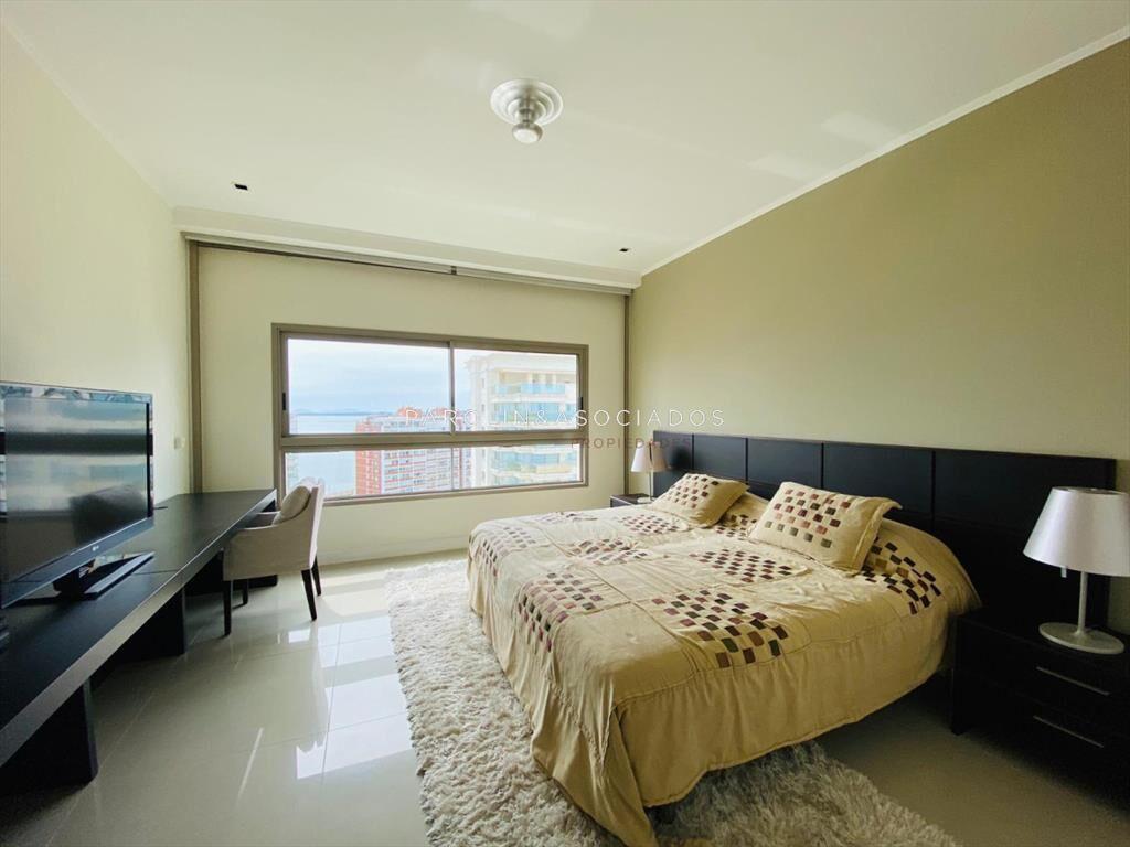 Penthouse en venta en Torre Imperiale II, Punta