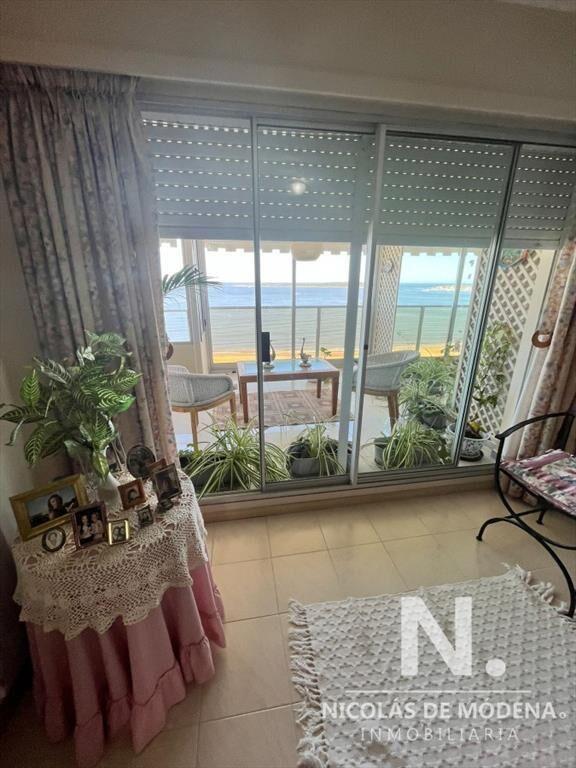 Departamento en venta en torre Tunquelen II frente a Playa