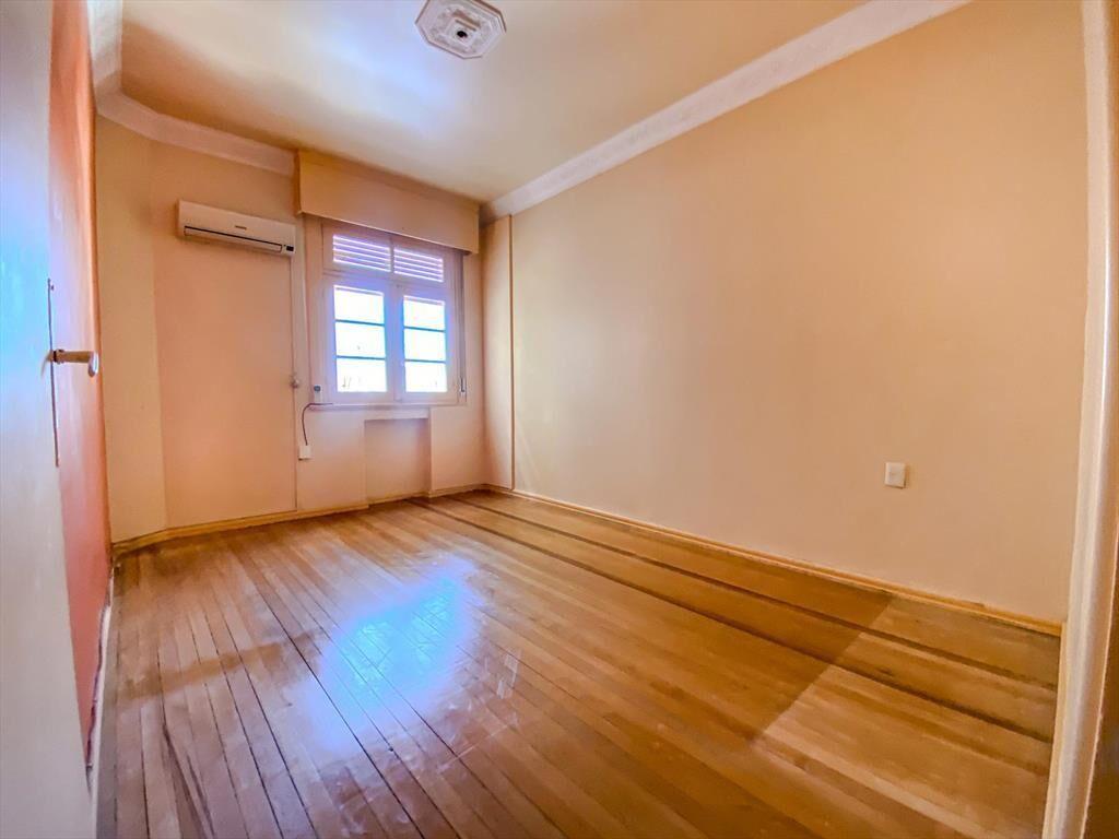 Venta Apartamento tres Dormitorios dos Baños con Renta en C