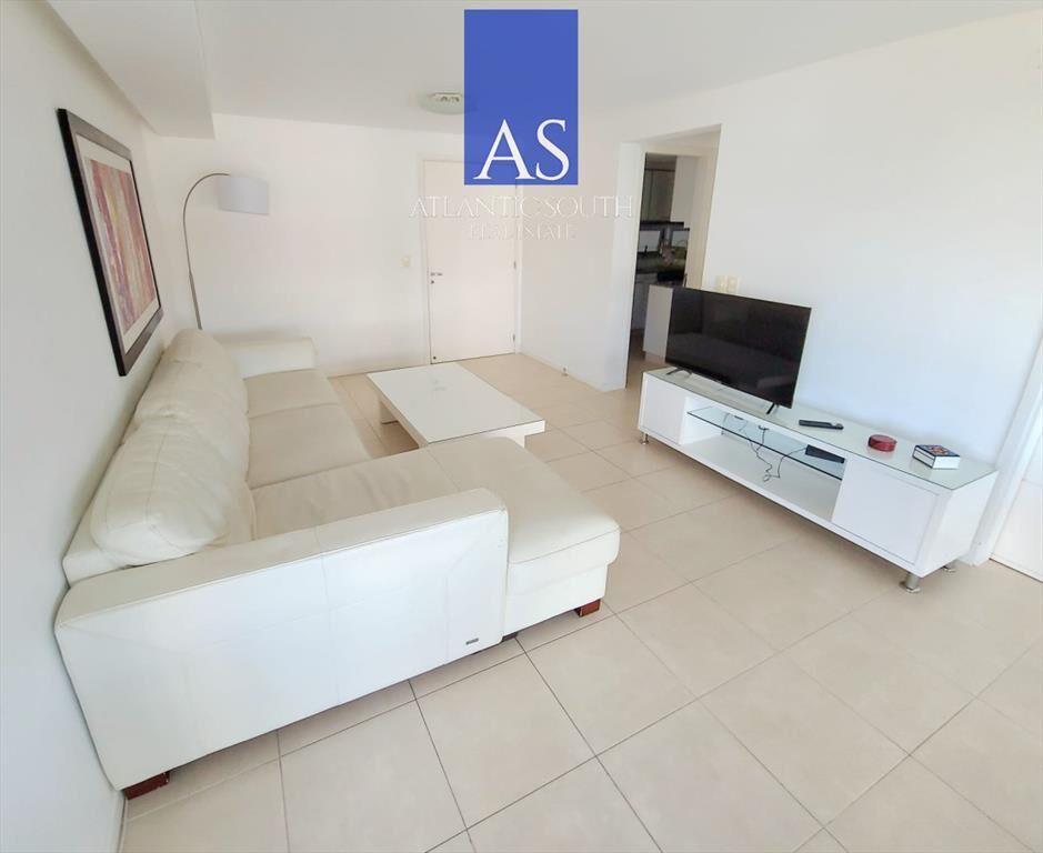 Apartamento de 3 dormitorios 2 baños cochera en