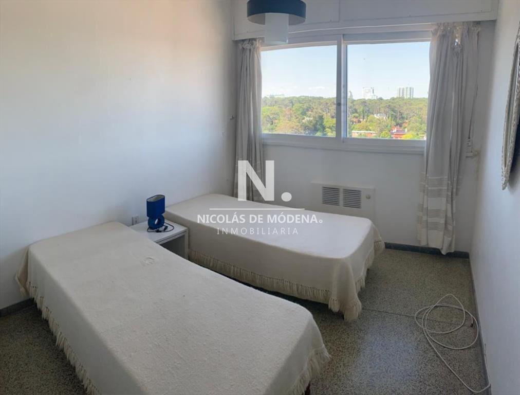 Apartamento con hermosa vista en Ed. Isla de