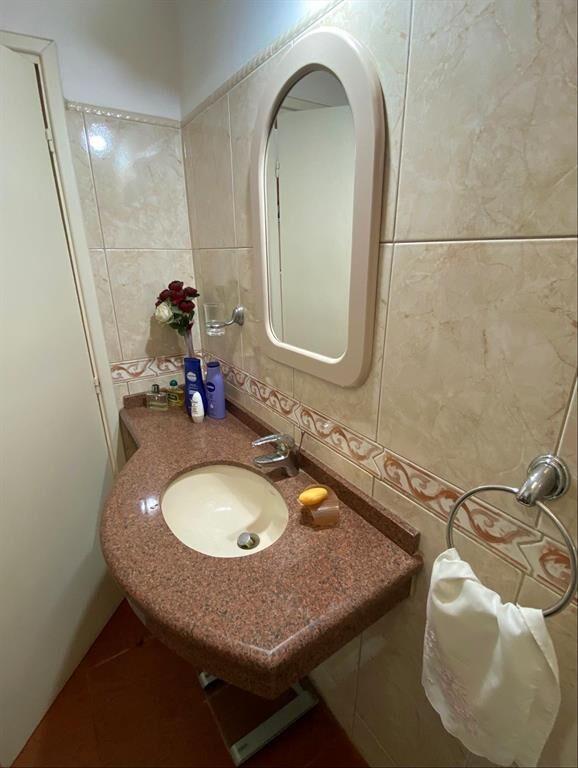 Dos casas a la venta en el mismo padrón. Ambas Alquiladas.